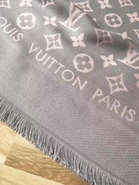 Louis Vuitton Scarf LVS9213A Louis Vuitton Scarf LVS9213A