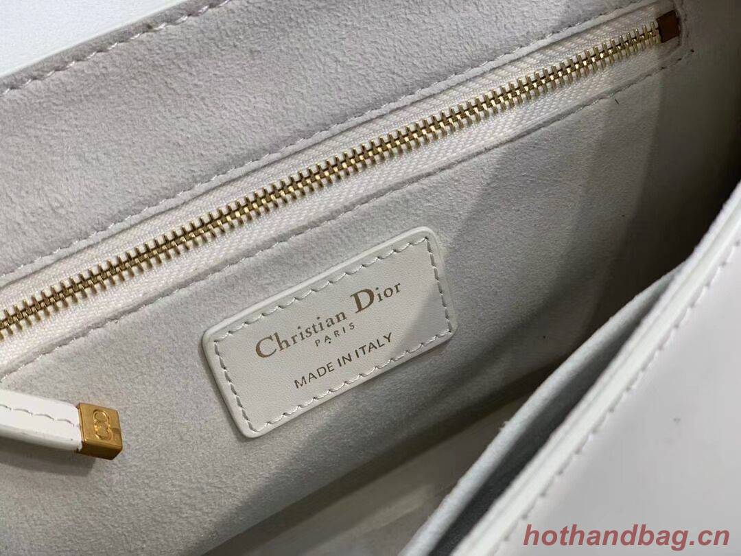 MEDIUM DIOR BOBBY BAG Box Calfskin M9319 white MEDIUM DIOR BOBBY BAG Box Calfskin M9319 white