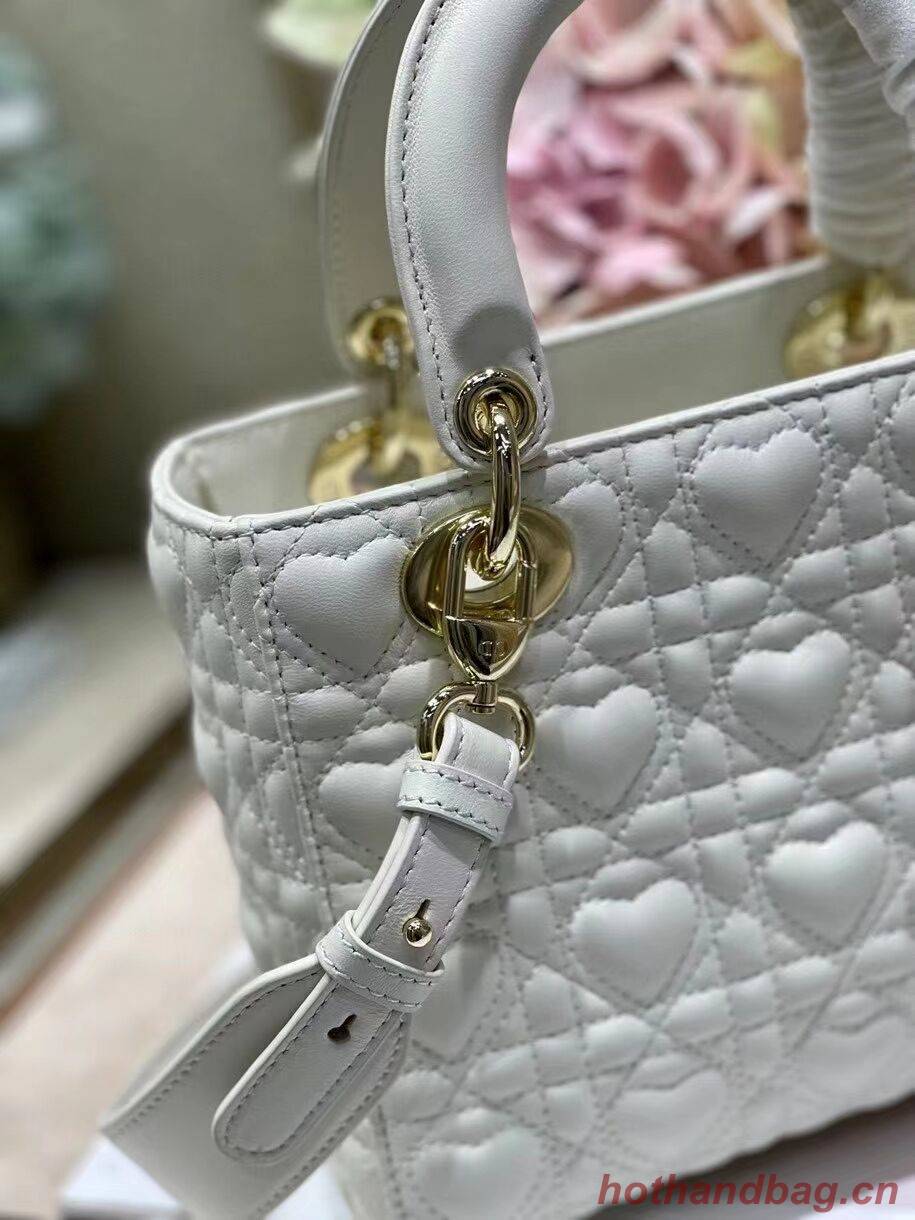 LADY DIOR MY ABCDIOR BAG Cannage Heart Original Lambskin Bag M0539O White LADY DIOR MY ABCDIOR BAG Cannage Heart Original Lambskin Bag M0539O White