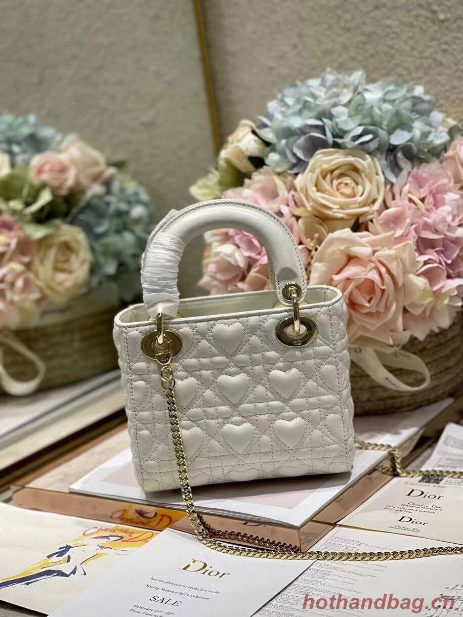 LADY DIOR MY ABCDIOR BAG Cannage Heart Original Lambskin Bag M0539O White LADY DIOR MY ABCDIOR BAG Cannage Heart Original Lambskin Bag M0539O White