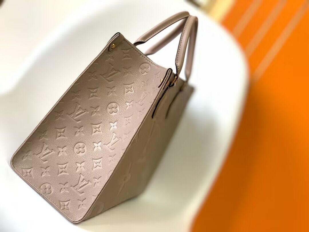 Louis Vuitton OnTheGo MM M46601 Gray Louis Vuitton OnTheGo MM M46601 Gray