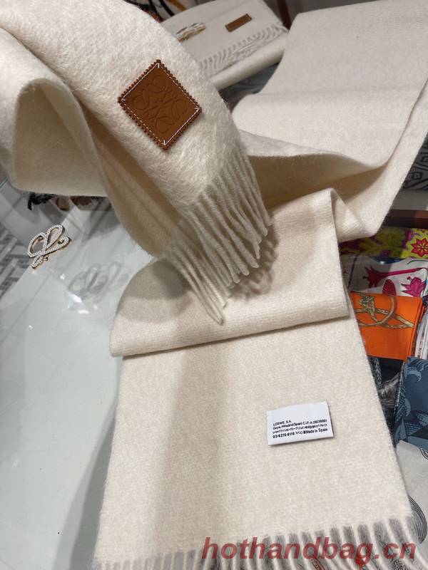 Loewe Scarf LOC00021 Loewe Scarf LOC00021
