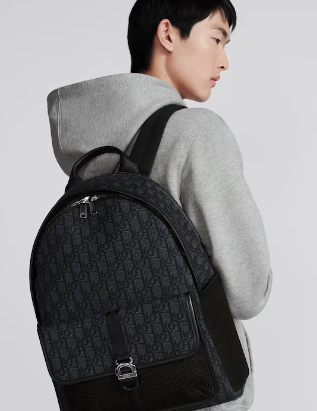 DIOR 8 BACKPACK Black Dior Oblique Jacquard 1EIBA178YK DIOR 8 BACKPACK Black Dior Oblique Jacquard 1EIBA178YK