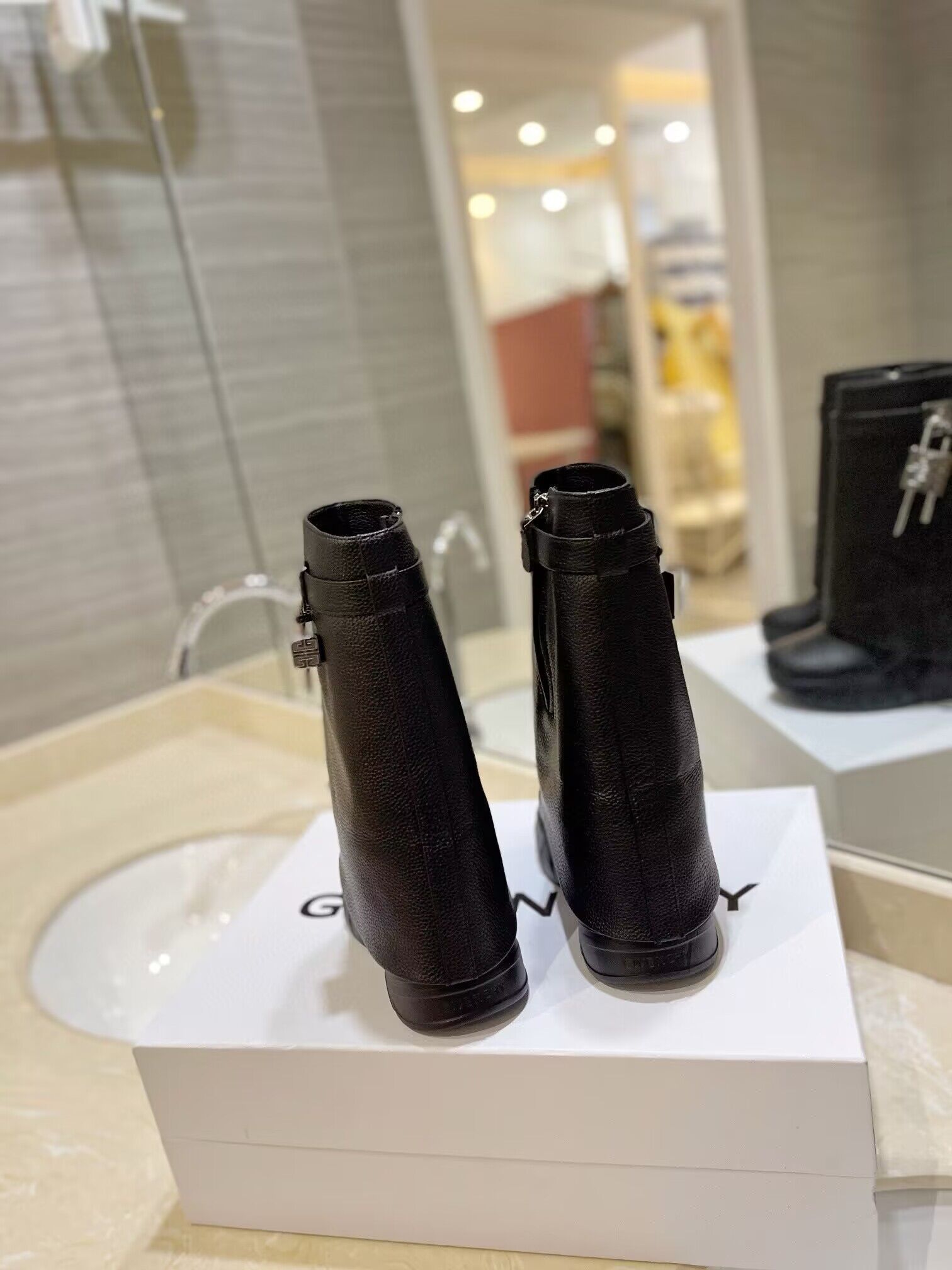 Givenchy Original Cowhide Leather Forefoot High 35MM and Heels Hight 105MM Boots Shoes G23258 Black Givenchy Original Cowhide Leather Forefoot High 35MM and Heels Hight 105MM Boots Shoes G23258 Black