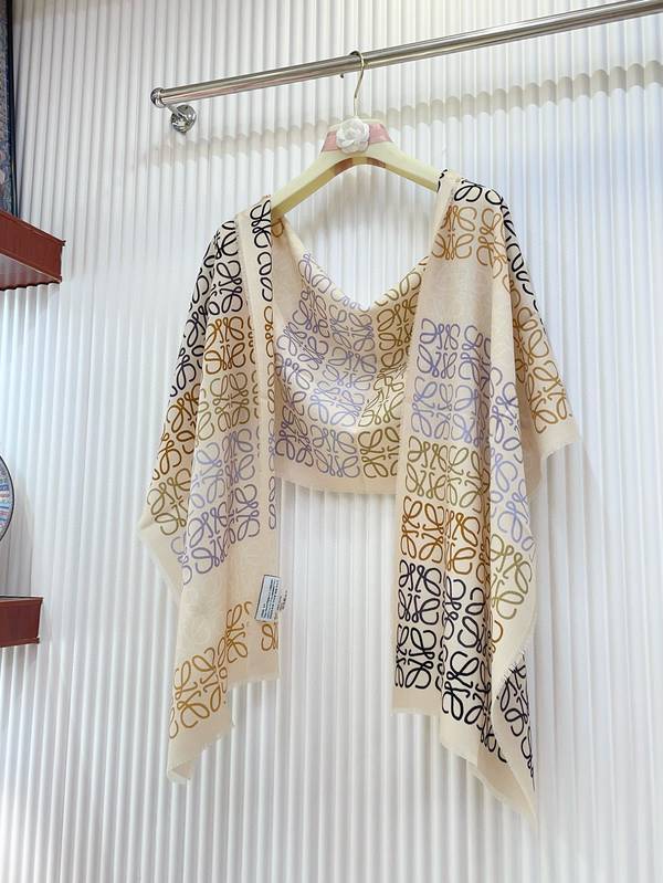 Loewe Scarf LOC00062 Loewe Scarf LOC00062