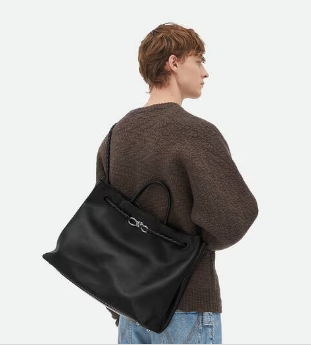 Bottega Veneta Large Andiamo Silky calfskin 806010 black&silver Bottega Veneta Large Andiamo Silky calfskin 806010 black&silver