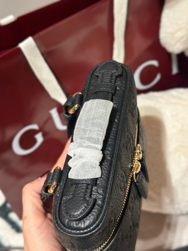 GUCCI GG EMBLEM SUPER MINI BAG 815949 black