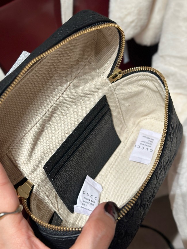 GUCCI GG EMBLEM SUPER MINI BAG 815949 black