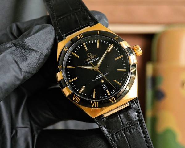 Omega Watch OMW00861