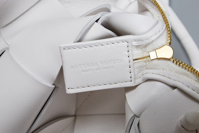 Bottega Veneta Intrecciato Concert Pouch D794258 white