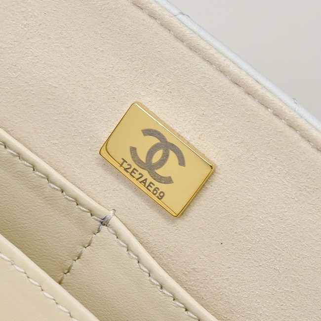 Chanel MAXI FLAP BAG WITH TOP HANDLE AS5543 WHITE