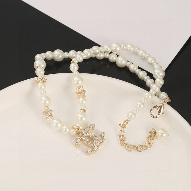 Chanel necklace CE17024