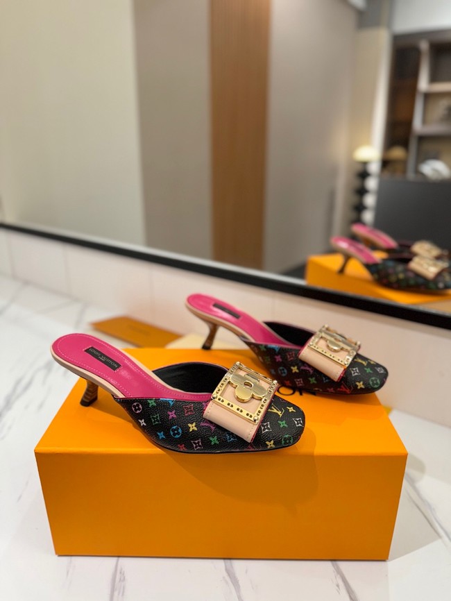 Louis Vuitton Slippers 45001-6