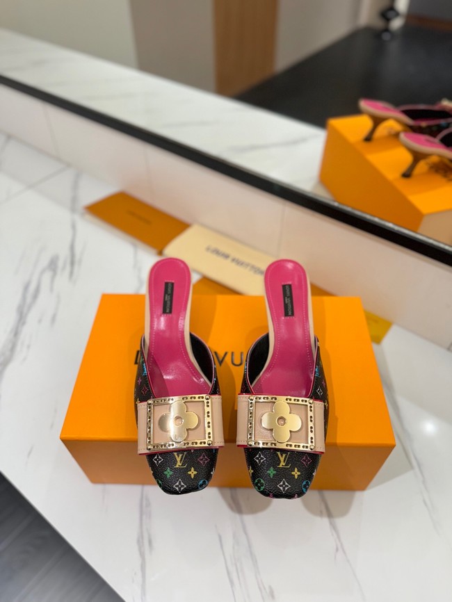 Louis Vuitton Slippers 45001-6