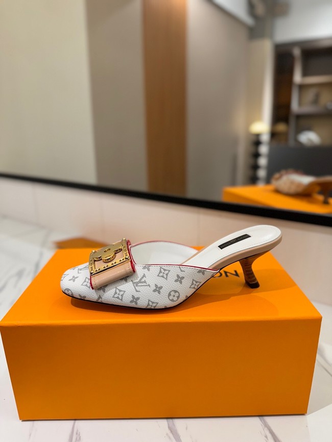 Louis Vuitton Slippers 45001-8