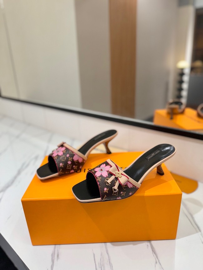 Louis Vuitton Slippers 45001-13