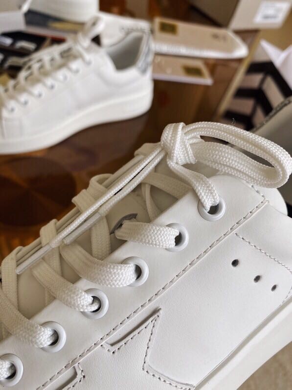 GOLDEN GOOSE DELUXE BRAND Flat shoes 45016-2