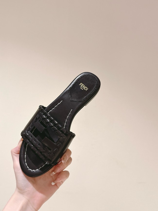 Fendi Slippers 45050-4