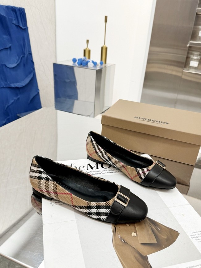 BurBerry Shoes 45068-5
