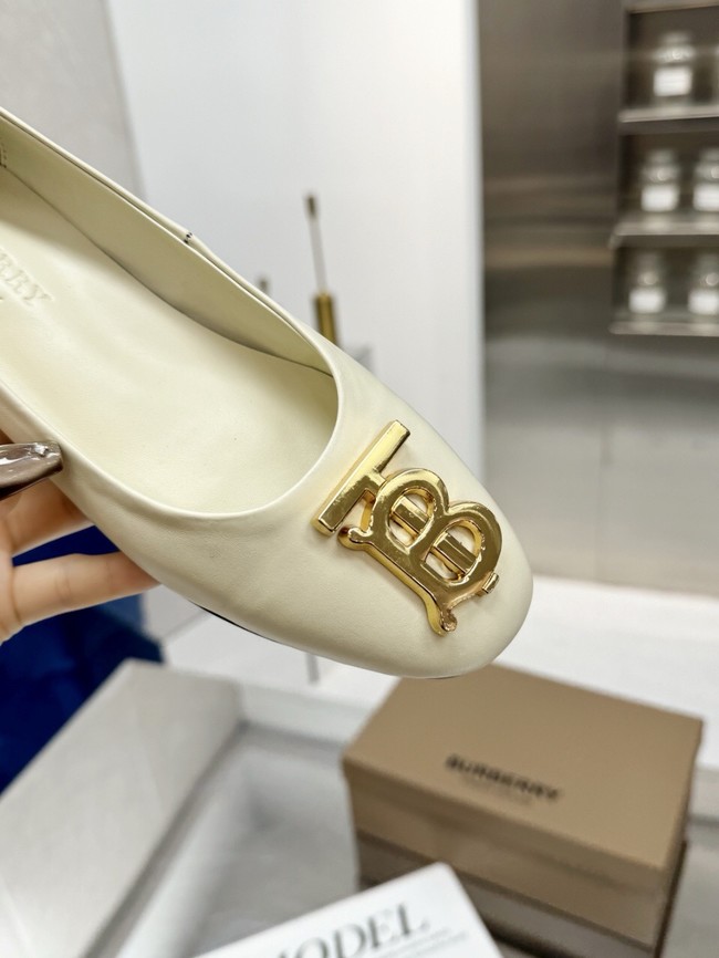 BurBerry Shoes 45068-9
