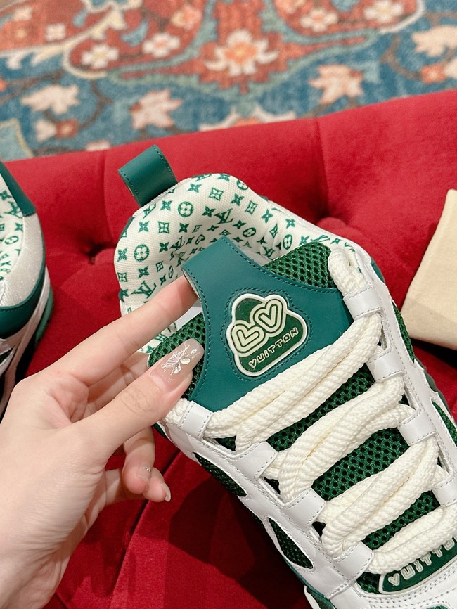 Louis Vuitton Trainer Sneaker 1ACP1R-11