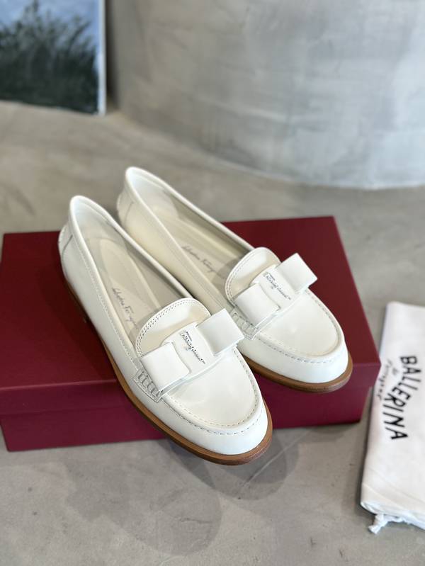 Ferragamo Shoes FMS00094