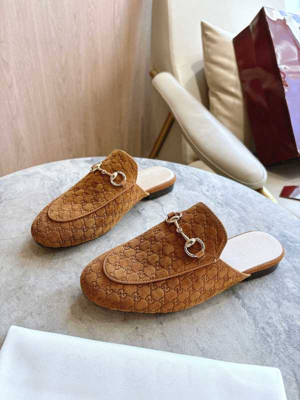 Gucci Shoes GUS00898 Heel 1.5CM