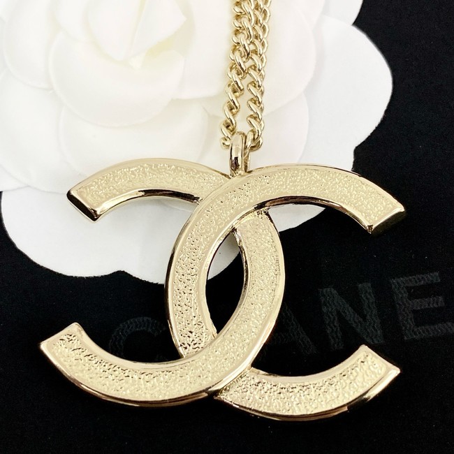 Chanel necklace CE81601