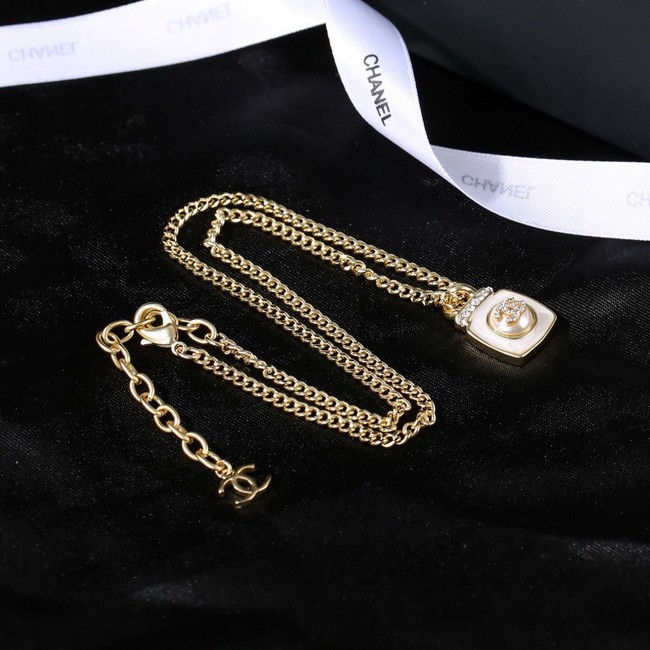 Chanel necklace CE81671