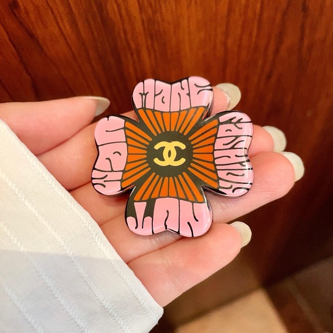 Chanel brooch CE81714