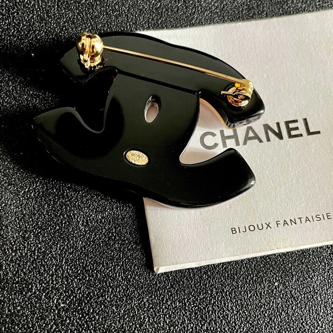 Chanel brooch CE81774