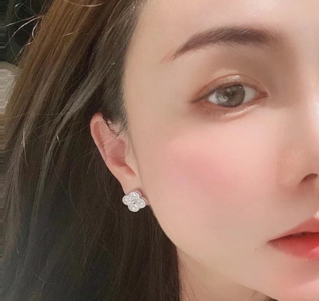 Van Cleef & Arpels Earring CE81782