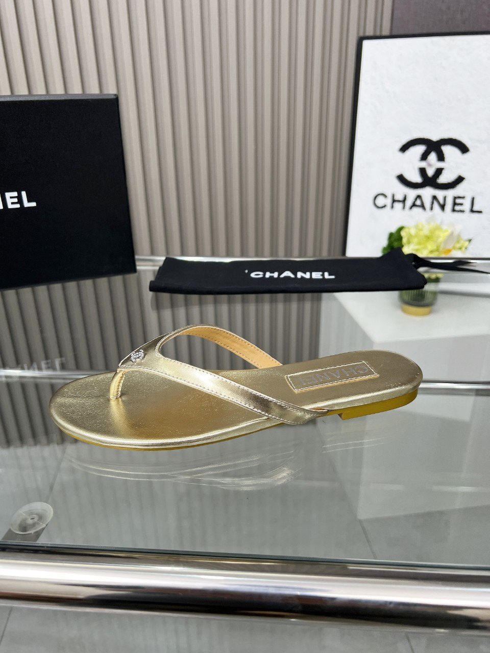 Chanel Sandal Shoes C63012 Gold