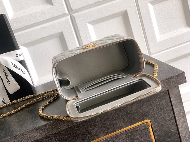 CHANEL 26C Vanity with Chain AP3940 gray