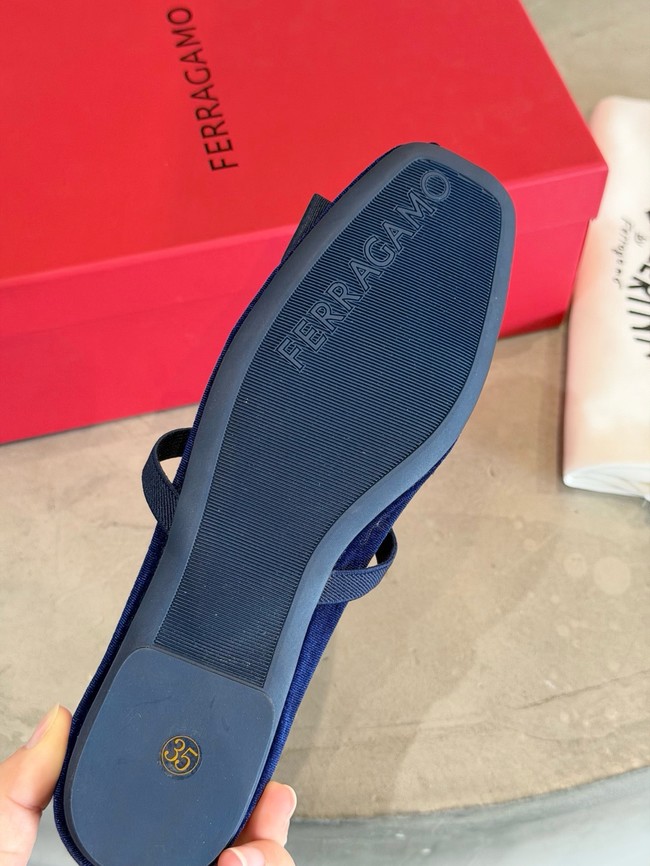 Ferragamo Flat shoes 21039-4
