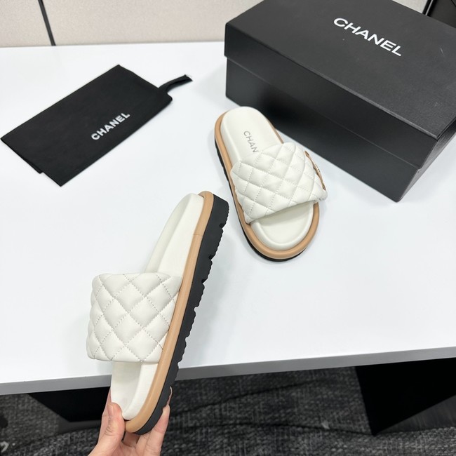 Chanel slipper 21061-4