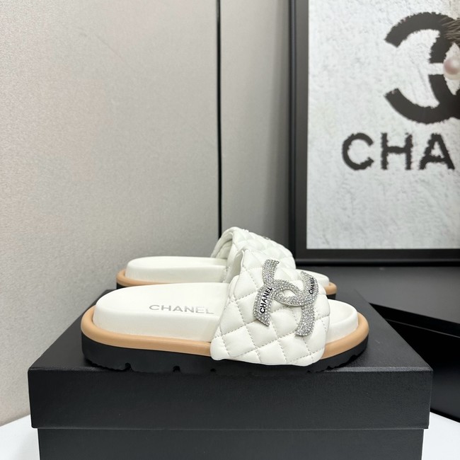 Chanel slipper 21061-8