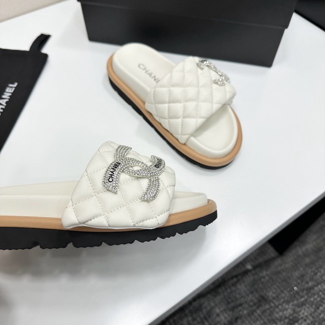 Chanel slipper 21061-8