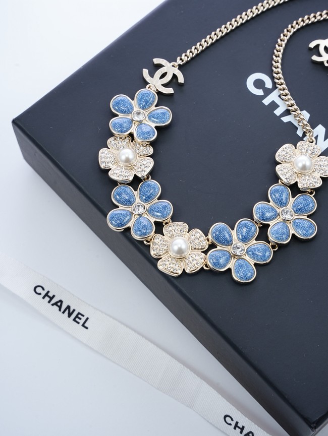 Chanel necklace CE81899