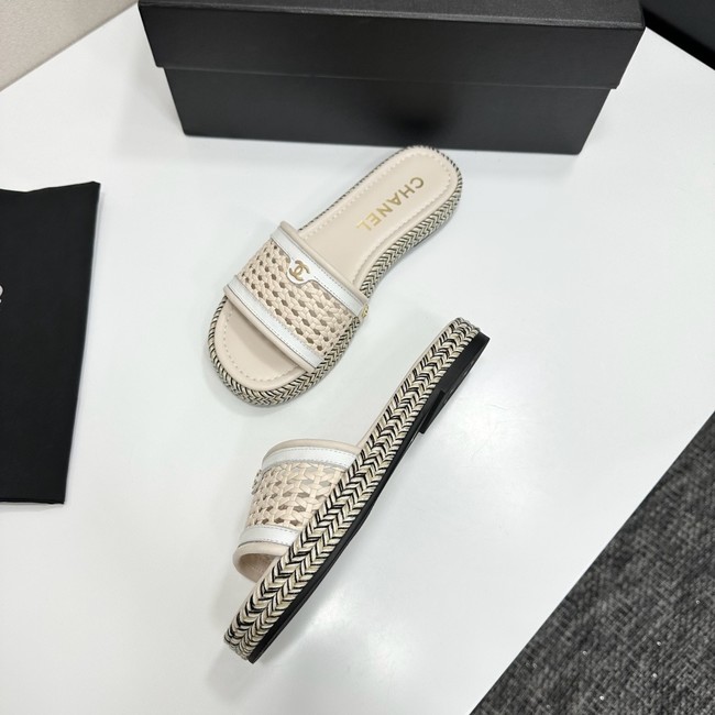 Chanel Slippers 55724-3