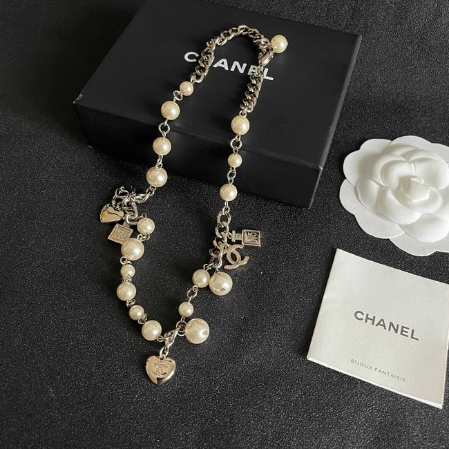 Chanel necklace CE81977