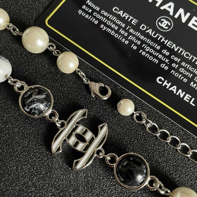 Chanel necklace CE82006
