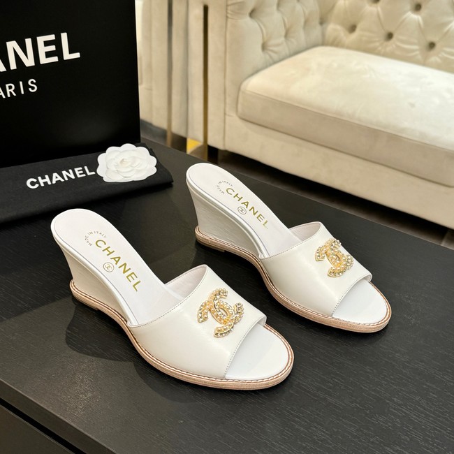 Chanel Slippers 66943-10