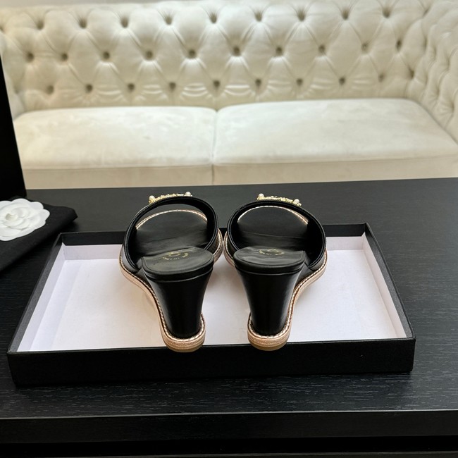 Chanel Slippers 66943-17