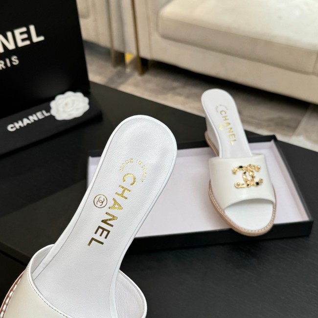 Chanel Slippers 66943-18