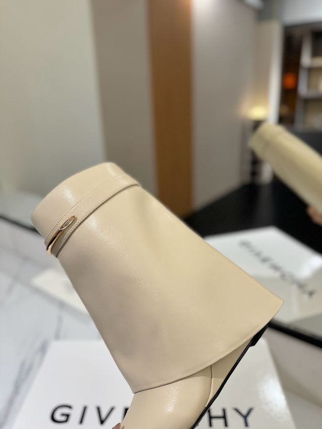 Givenchy Mid-Calf Boots Shiny Calfskin high heels 8.5CM 65260-3 Givenchy Mid-Calf Boots Shiny Calfskin high heels 8.5CM 65260-3