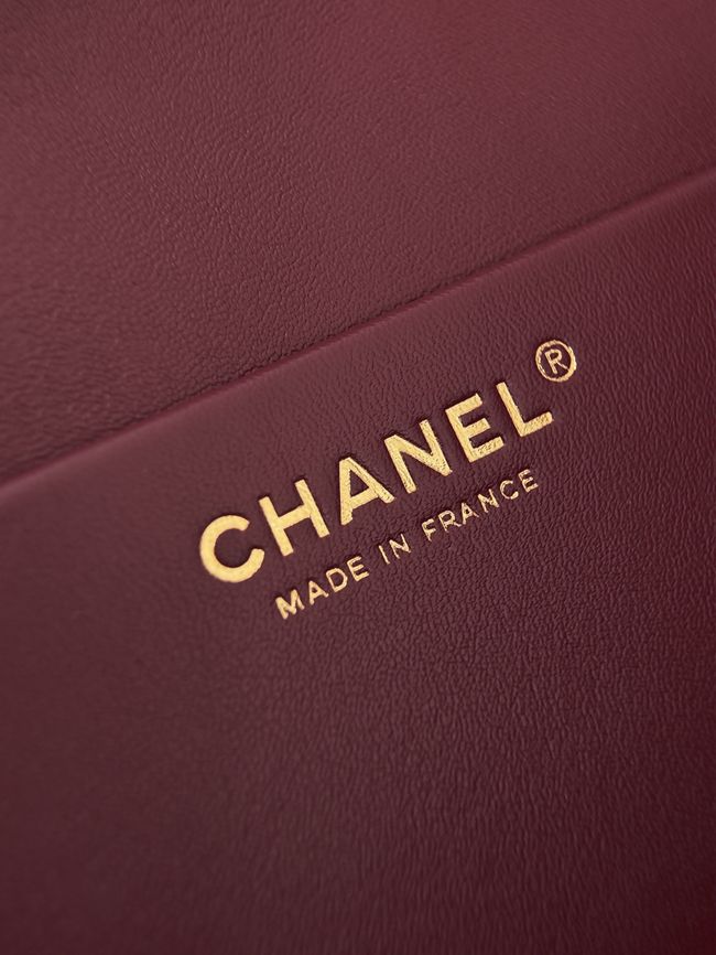 Chanel Crocodile Embossed Maxi Flapbag Calfskin AS6233 Burgundy Chanel Crocodile Embossed Maxi Flapbag Calfskin AS6233 Burgundy