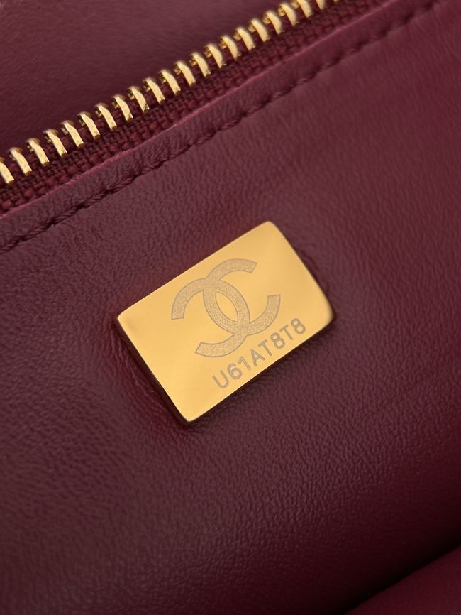 Chanel Crocodile Embossed Maxi Flapbag Calfskin AS6233 Burgundy Chanel Crocodile Embossed Maxi Flapbag Calfskin AS6233 Burgundy