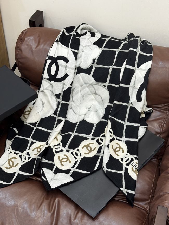 Chanel Wool and Silk Shawl AAC078-1
