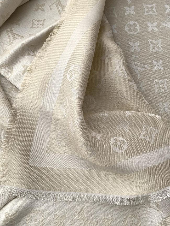 Louis Vuitton Monogram Shine Shawl M9A256-4 Louis Vuitton Monogram Shine Shawl M9A256-4